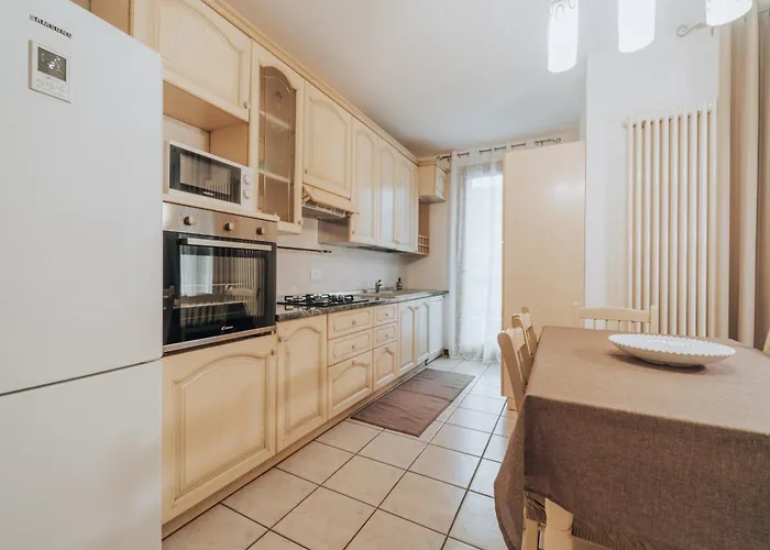 Civico Quattro مونتيكيو ماجوري